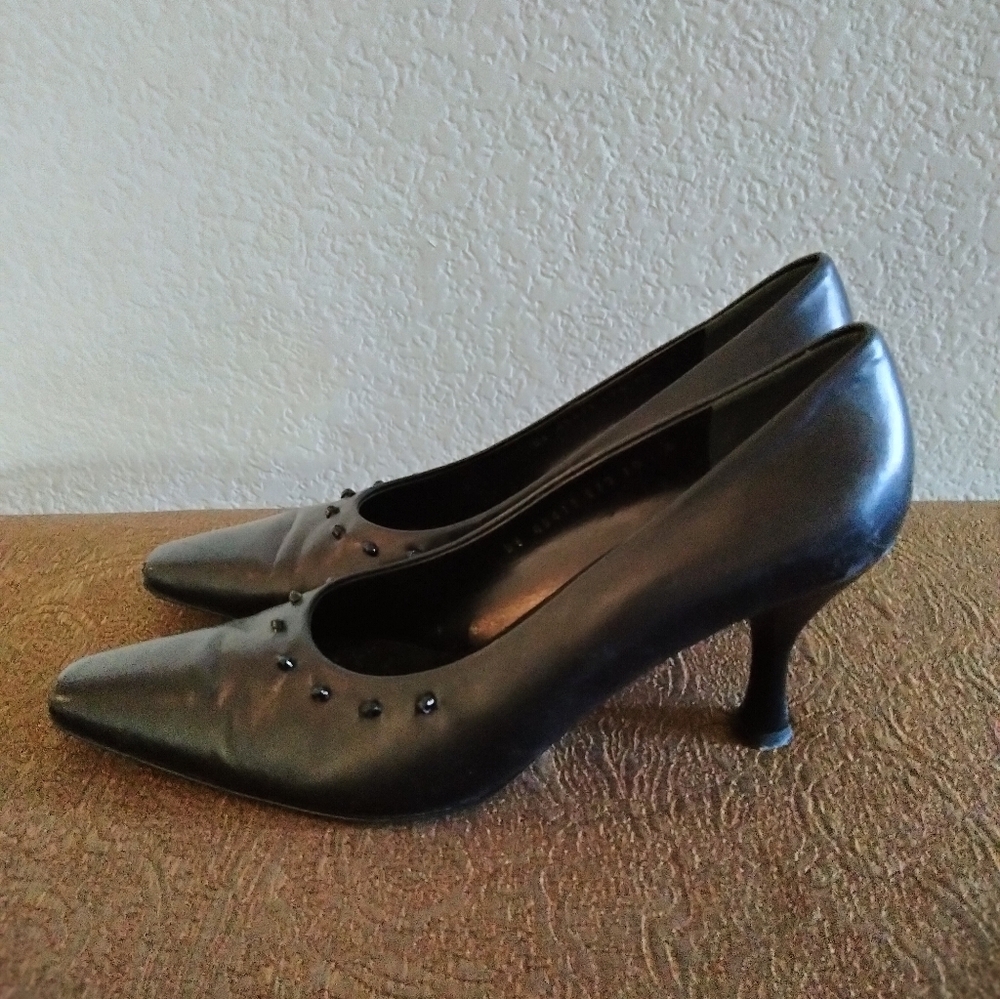 Salvador Ferragamo Black Leather Heels